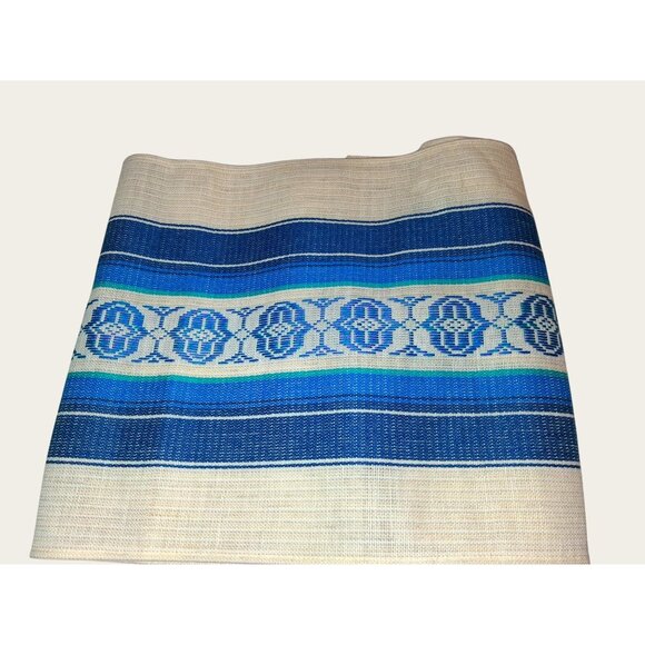 4 Vintage Woven Acrylic Tablecloth Pieces Huge - Picture 5 of 7